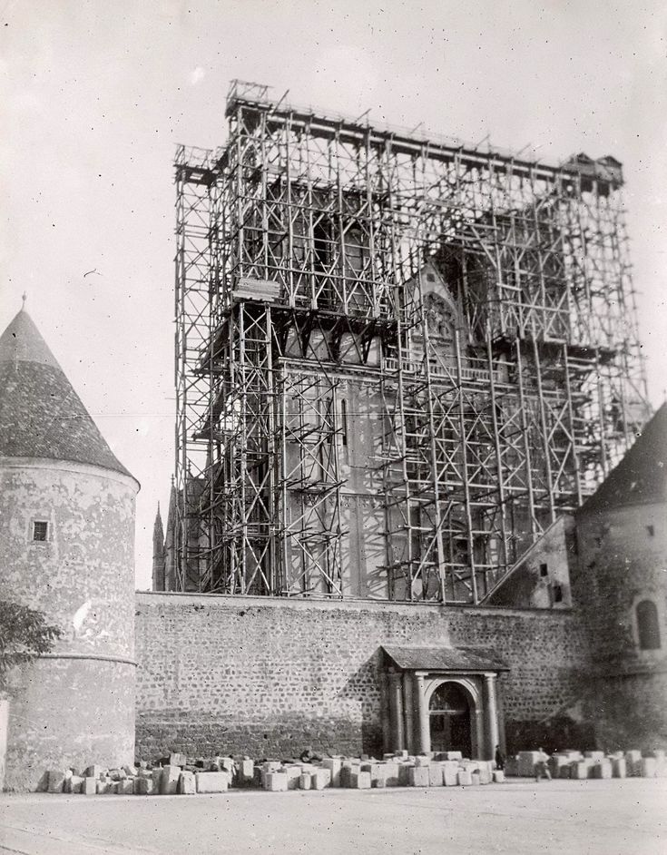 Katedrala u gradnji 1894. godine